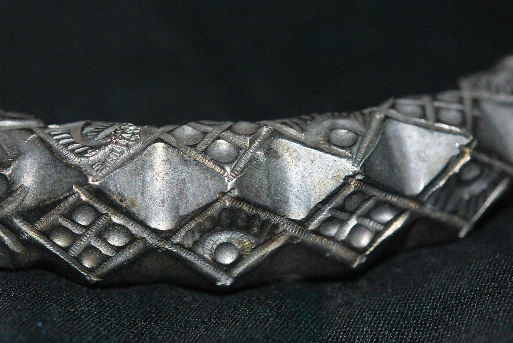 341 SOLD Vintage Silver Hansli Rigid Torque Necklace
