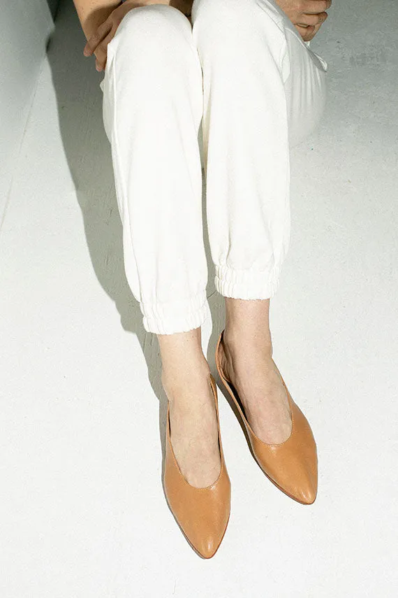 Camel Party Flat