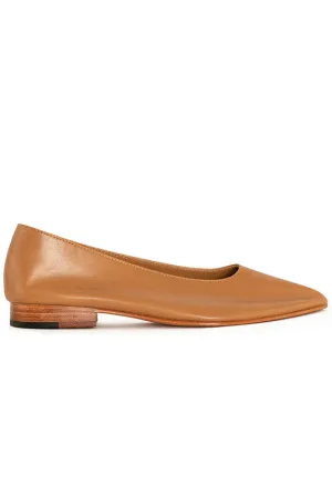 Camel Party Flat
