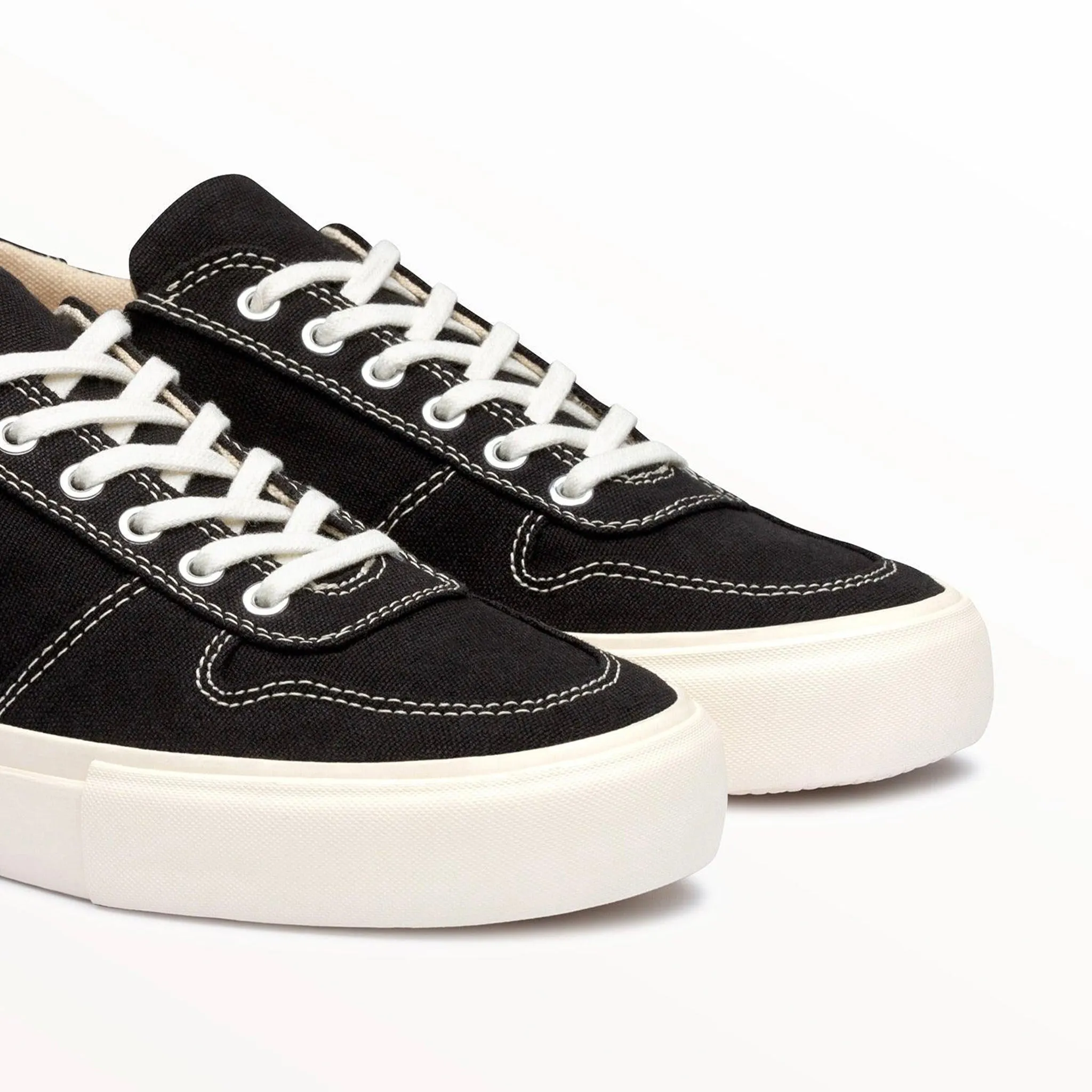 Collective Canvas Bal Shoes - Black & White