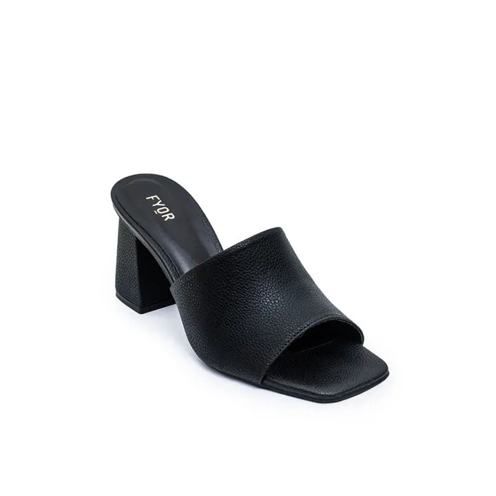 Everyday Chic Mule BCM 155