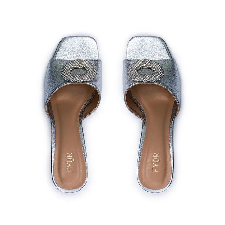 Glamorous Metallic Mule BCM 161