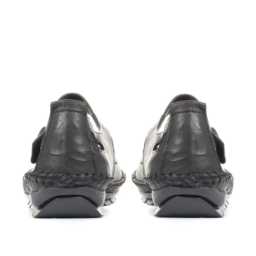 Leather Touch Fastening Mary Janes - SIMIN31005 / 318 210
