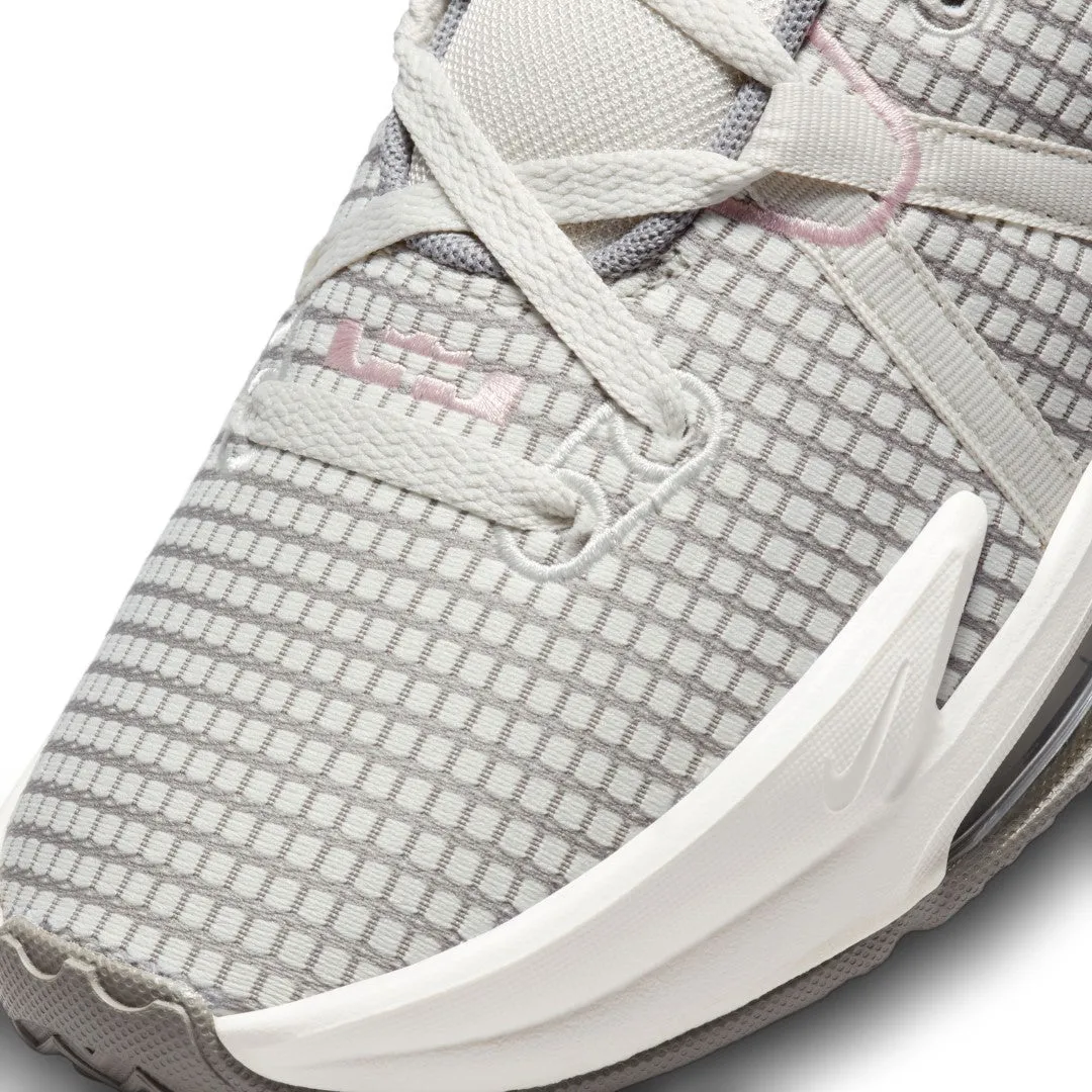 Lebron Witness Basketball Shoes
