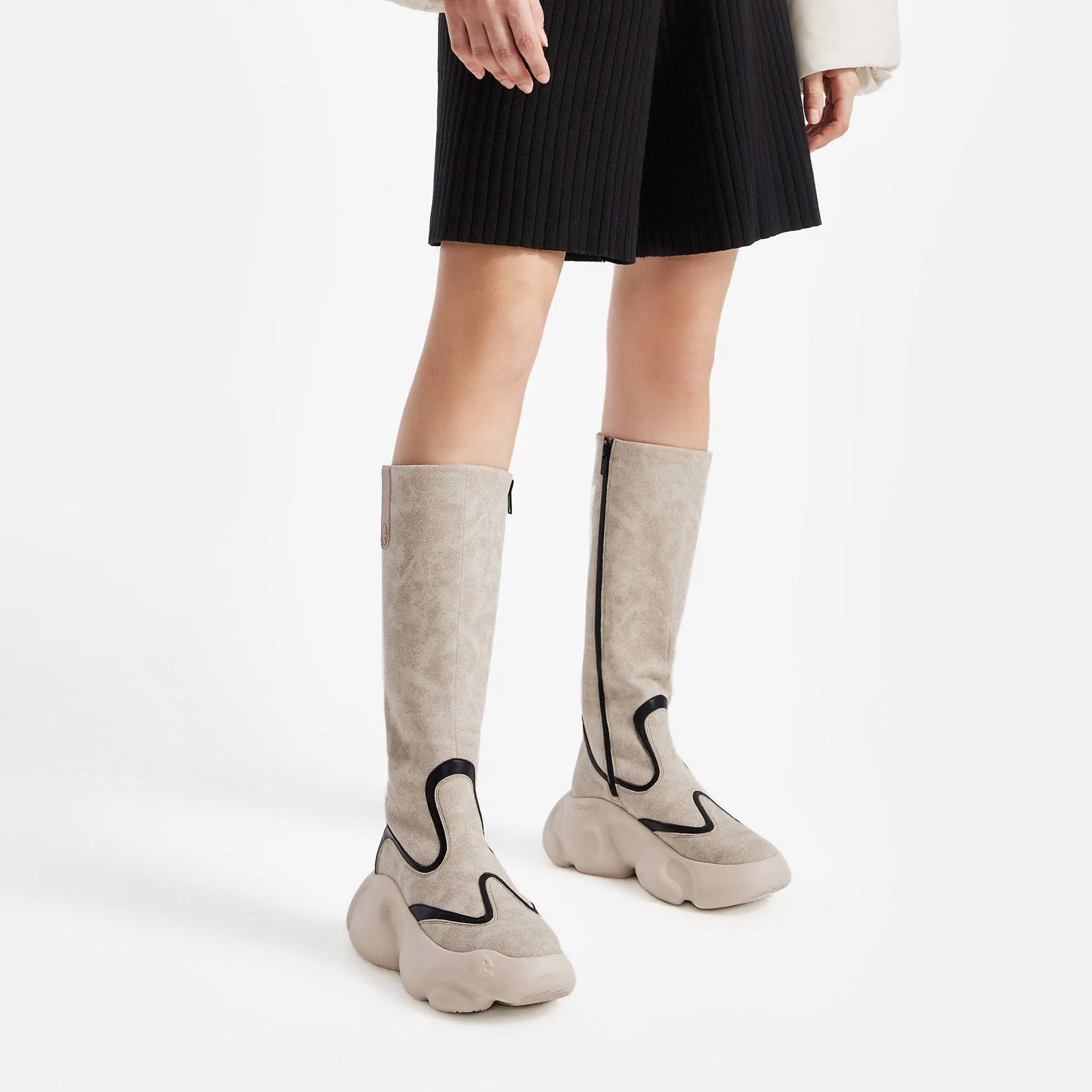 Limestone Zarautz VI Women