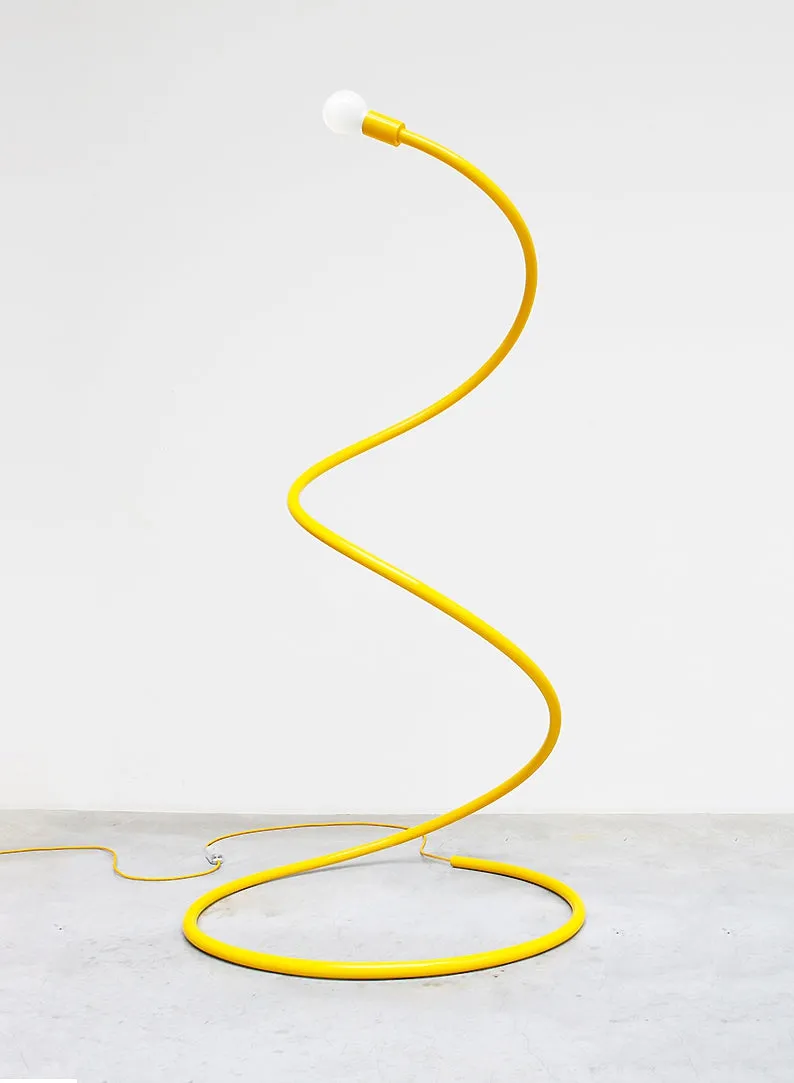 Loopy Lamp, L