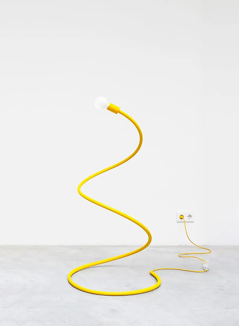 Loopy Lamp, M
