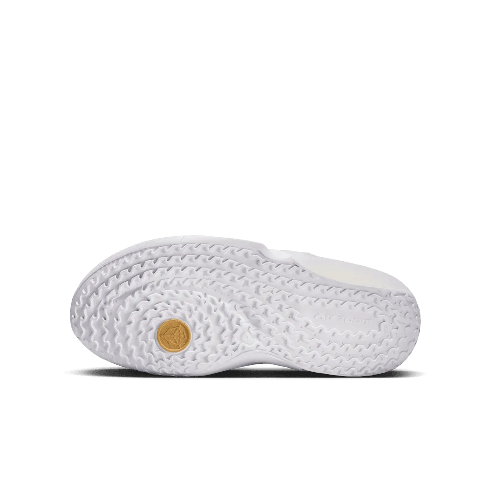 Nike Air Zoom Crossover 2 Big Kids' Basketball Shoes (GS) 'White/Gold/Black'