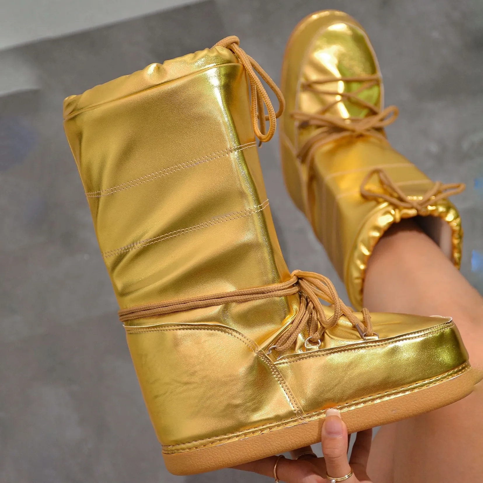 SNOWBELL Gold
