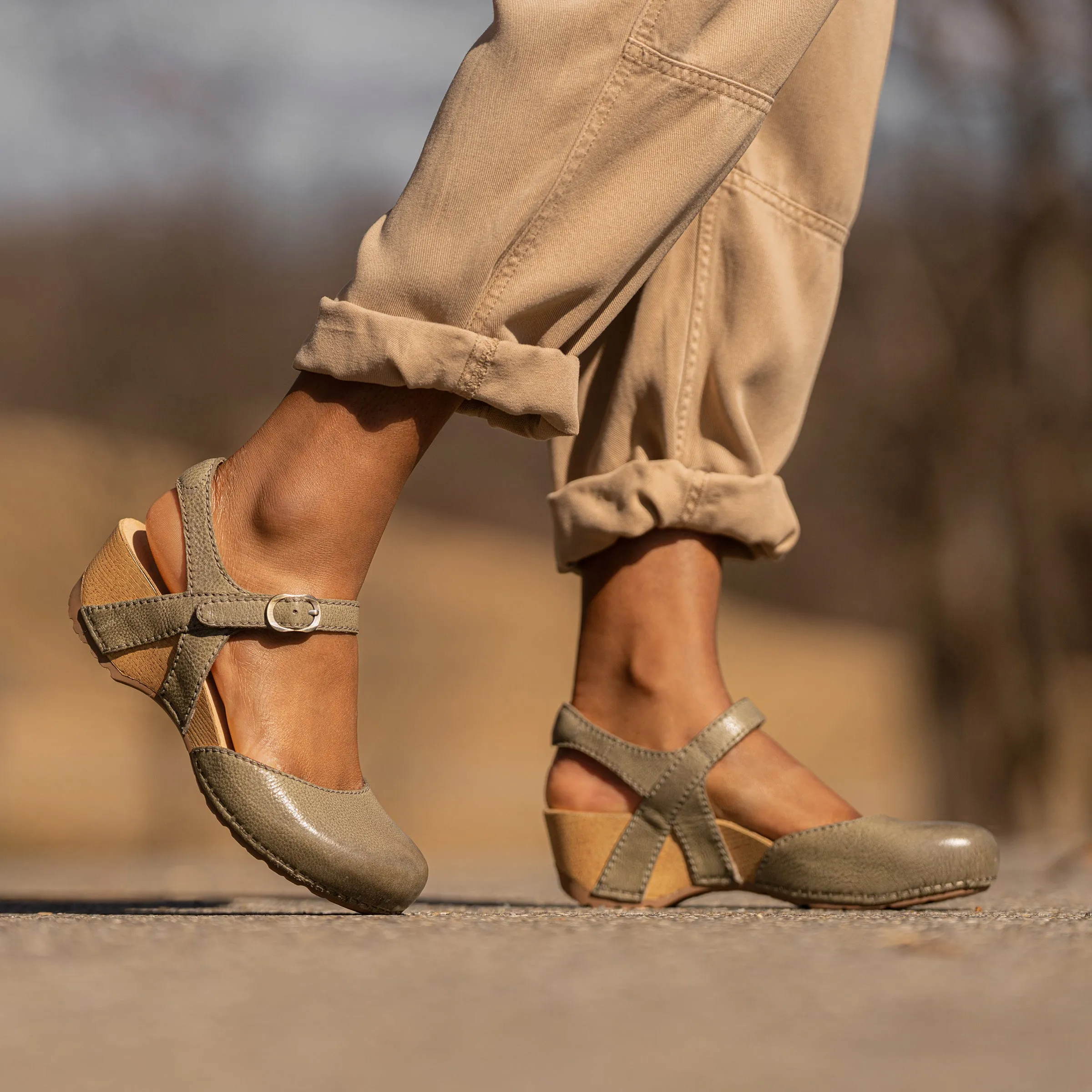 Tiffani Ivy Milled Burnished