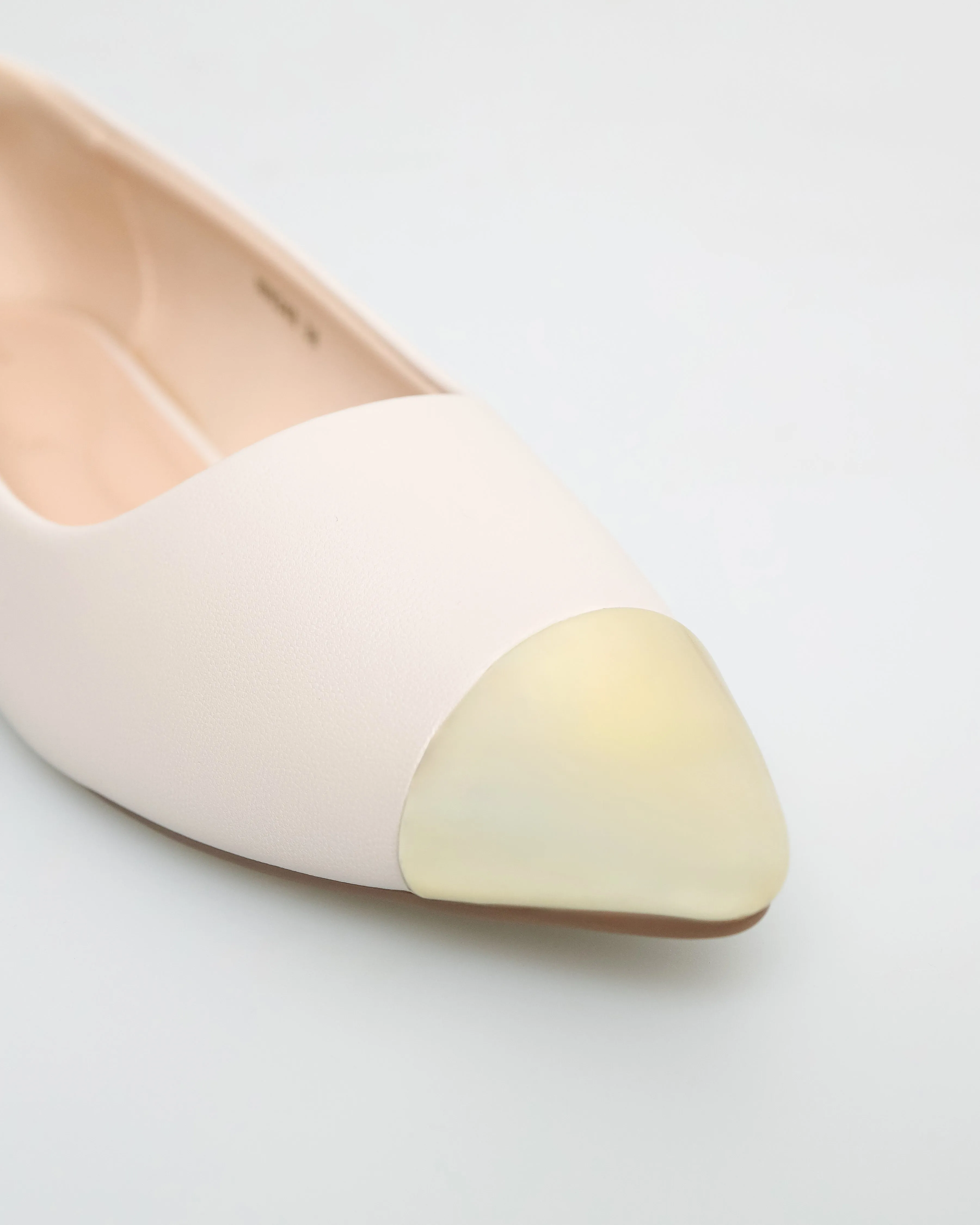 Tomaz NN348 Ladies Silver Cap Toe Flats (Cream)