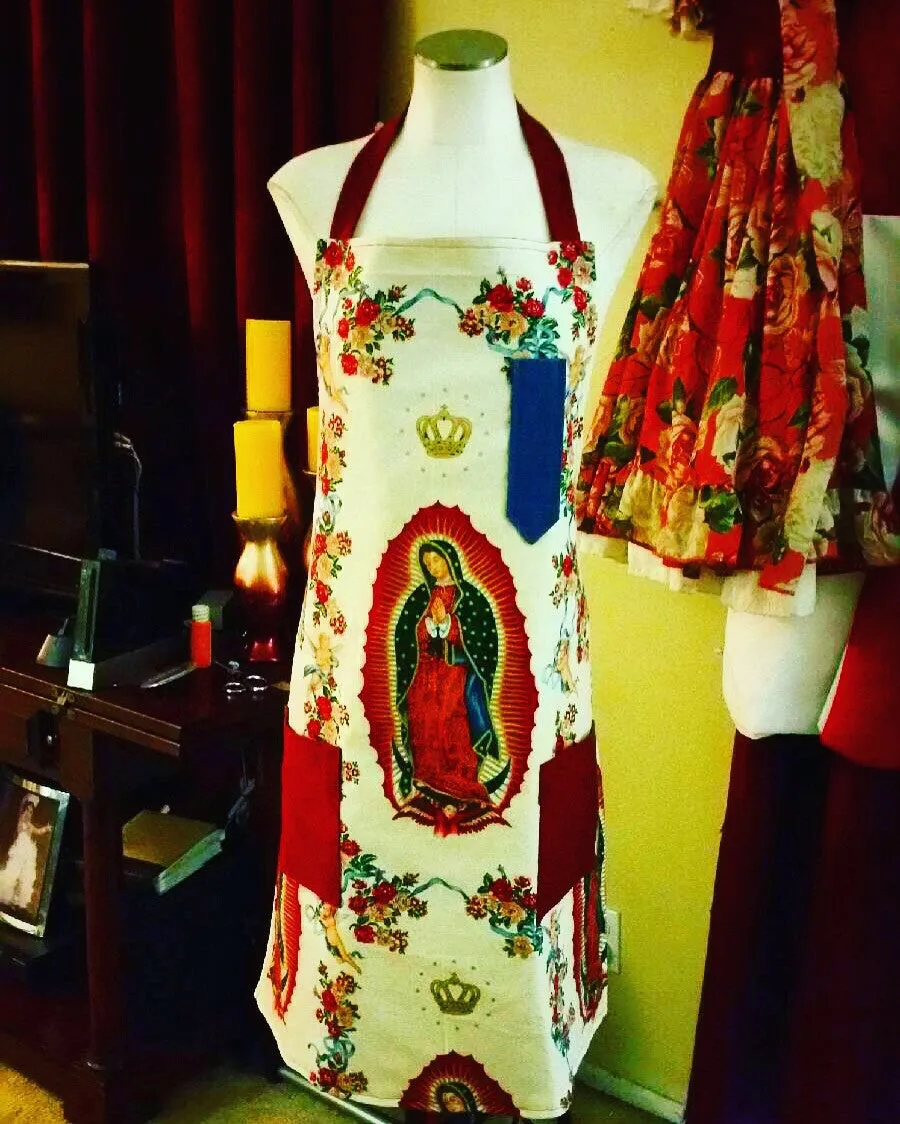 Virgin Mary Apron in white